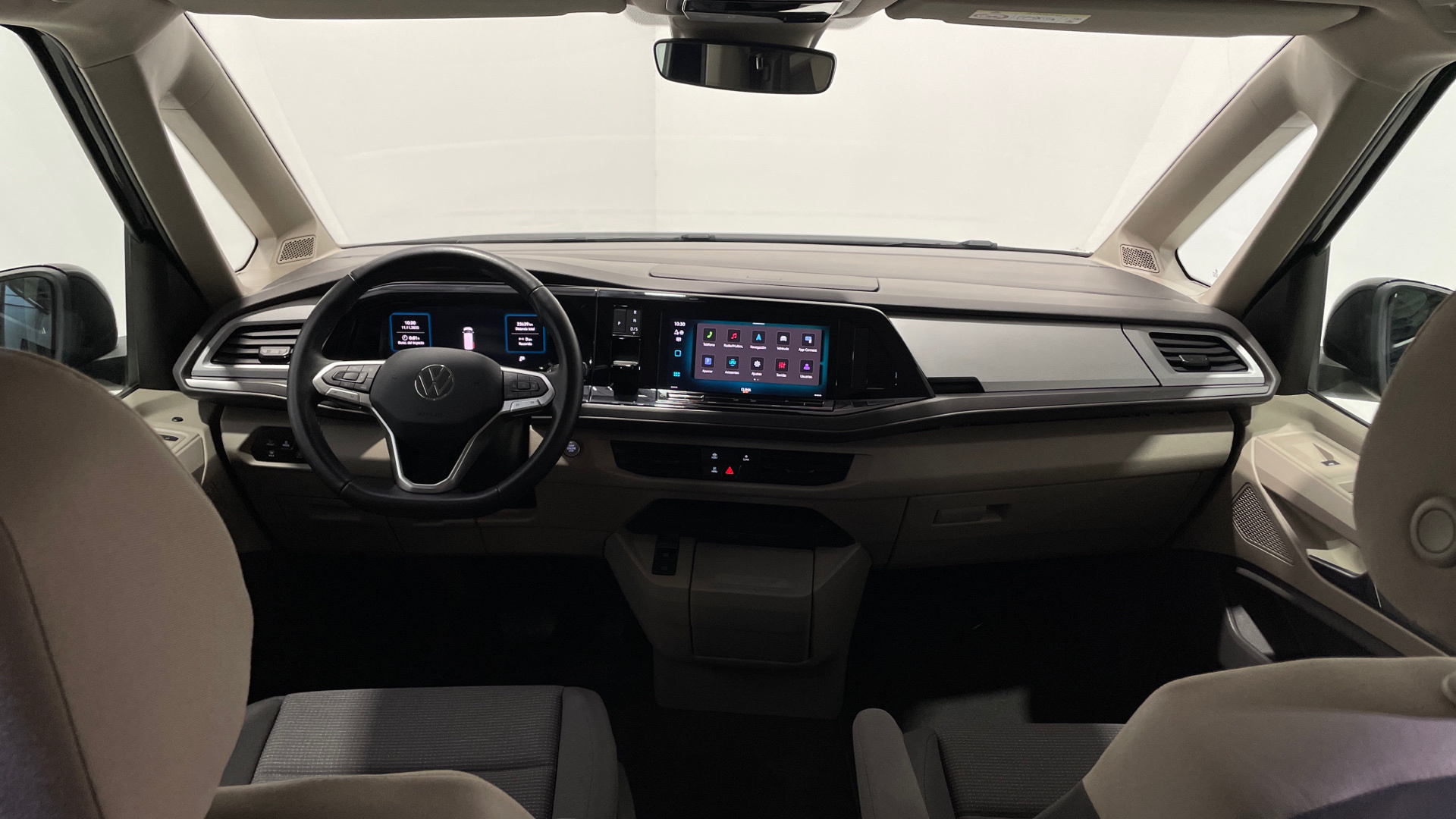 Volkswagen Multivan 2.0 TDI en Barcelona