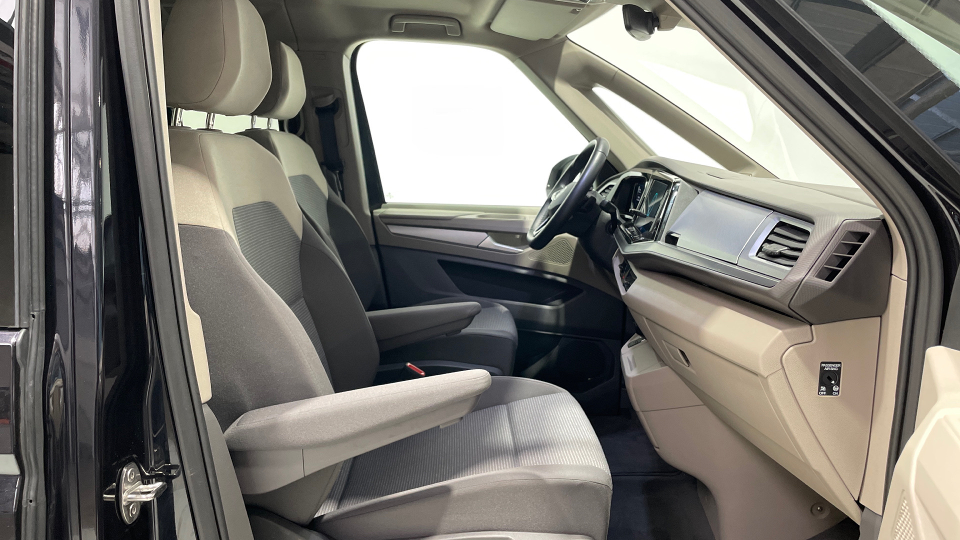 Volkswagen Multivan 2.0 TDI en Barcelona