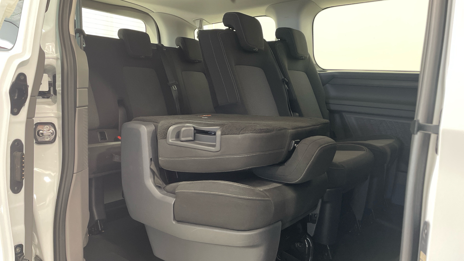 Volkswagen Caravelle 2.0 TDI en Barcelona