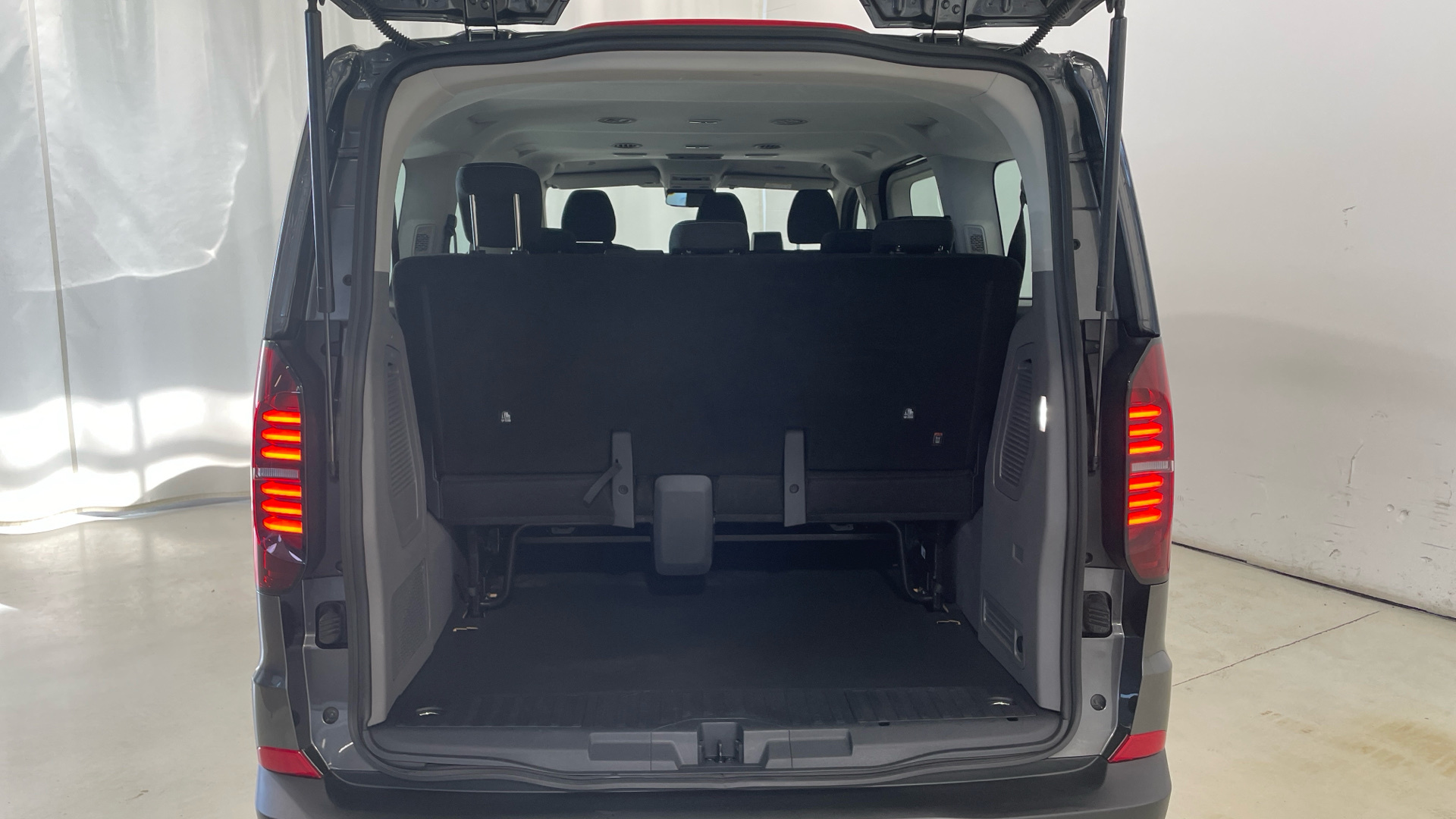 Volkswagen Caravelle 2.0 TDI en Barcelona