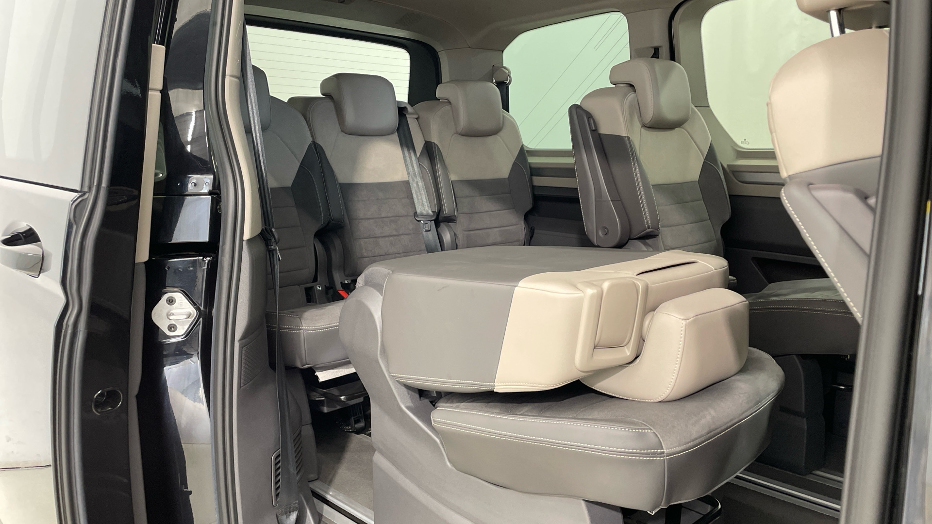 Volkswagen Multivan 2.0 TDI en Barcelona