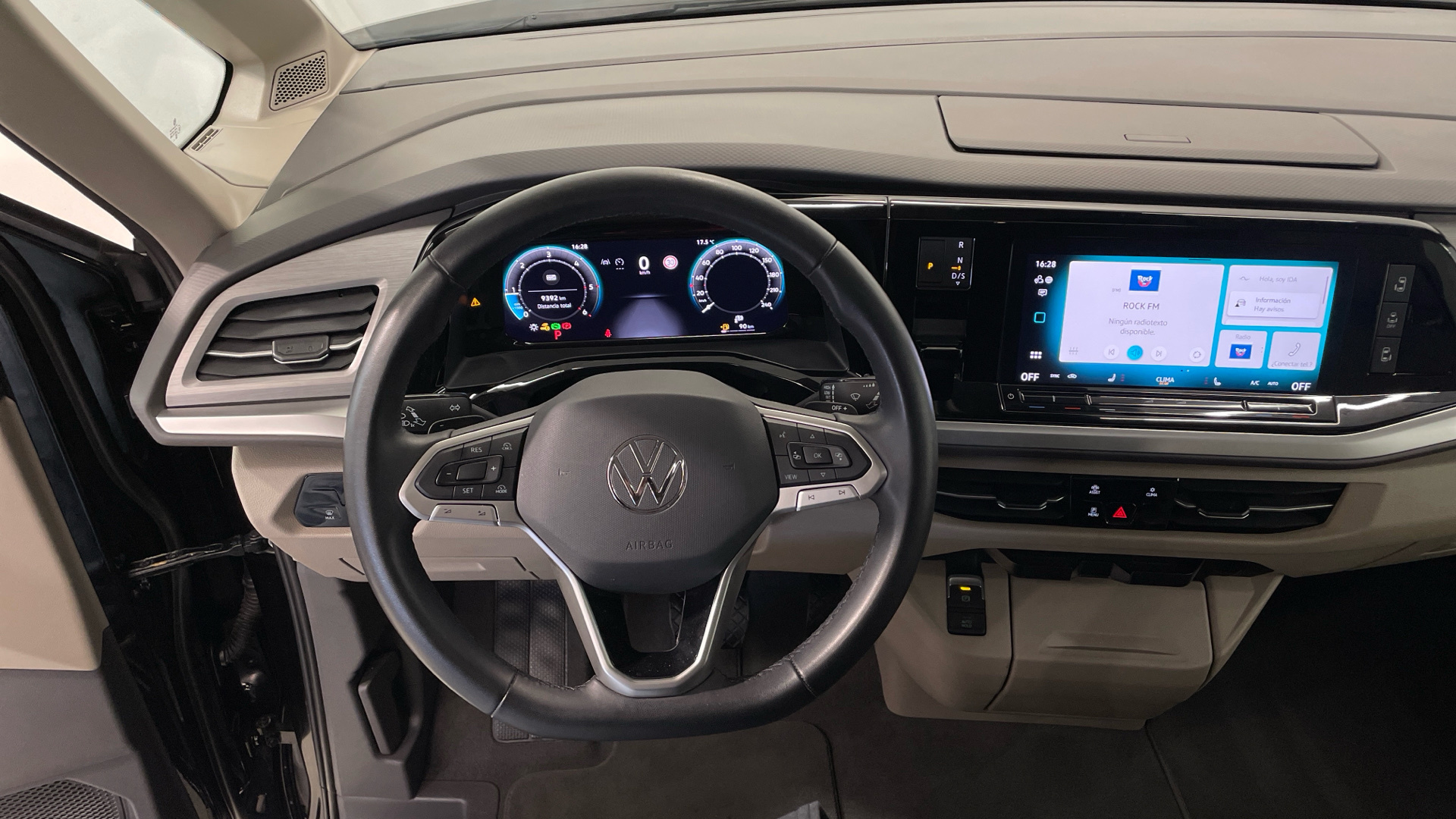 Volkswagen Multivan 2.0 TDI en Barcelona