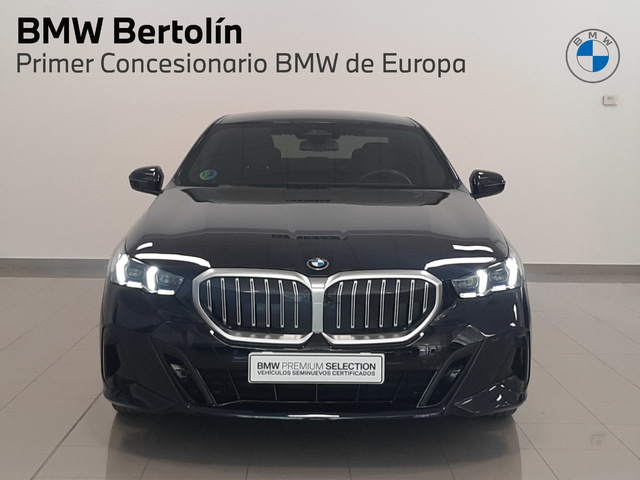 BMW Serie 5 520d color Negro. Año 2024. 145KW(197CV). Diésel. En concesionario Automoviles Bertolin, S.L. de Valencia