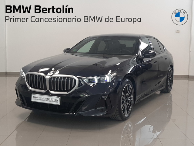 BMW Serie 5 520d color Negro. Año 2024. 145KW(197CV). Diésel. En concesionario Automoviles Bertolin, S.L. de Valencia