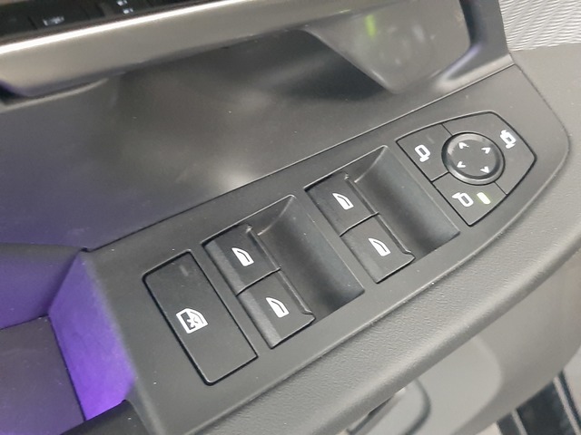 BMW Serie 5 520d color Negro. Año 2024. 145KW(197CV). Diésel. En concesionario Automoviles Bertolin, S.L. de Valencia