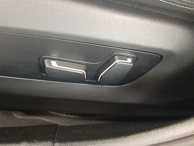 BMW Serie 5 520d color Negro. Año 2024. 145KW(197CV). Diésel. En concesionario Automoviles Bertolin, S.L. de Valencia