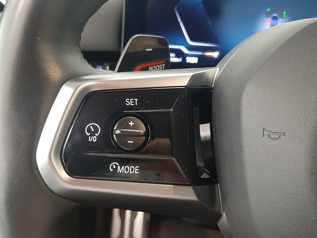 BMW Serie 5 520d color Negro. Año 2024. 145KW(197CV). Diésel. En concesionario Automoviles Bertolin, S.L. de Valencia