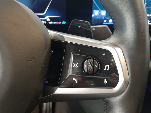 BMW Serie 5 520d color Negro. Año 2024. 145KW(197CV). Diésel. En concesionario Automoviles Bertolin, S.L. de Valencia