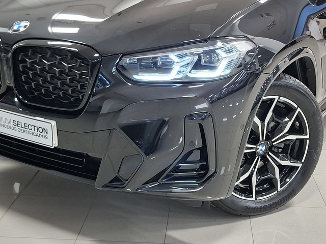 BMW X4 xDrive20d color Negro. Año 2024. 140KW(190CV). Diésel. En concesionario Automoviles Bertolin, S.L. de Valencia