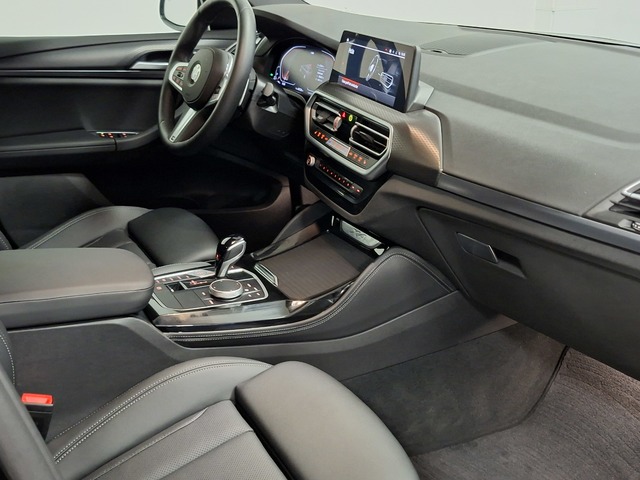 BMW X4 xDrive20d color Negro. Año 2024. 140KW(190CV). Diésel. En concesionario Automoviles Bertolin, S.L. de Valencia