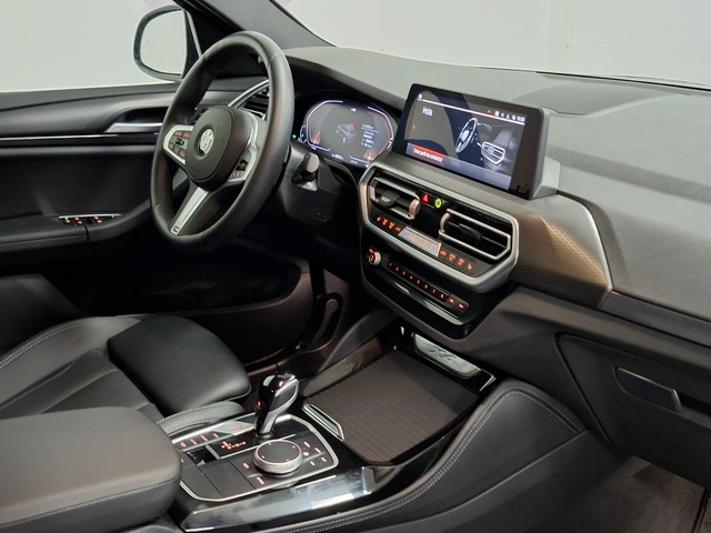 BMW X4 xDrive20d color Negro. Año 2024. 140KW(190CV). Diésel. En concesionario Automoviles Bertolin, S.L. de Valencia