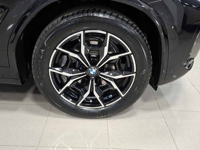 BMW X4 xDrive20d color Negro. Año 2024. 140KW(190CV). Diésel. En concesionario Automoviles Bertolin, S.L. de Valencia