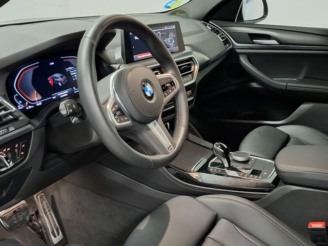 BMW X4 xDrive20d color Negro. Año 2024. 140KW(190CV). Diésel. En concesionario Automoviles Bertolin, S.L. de Valencia