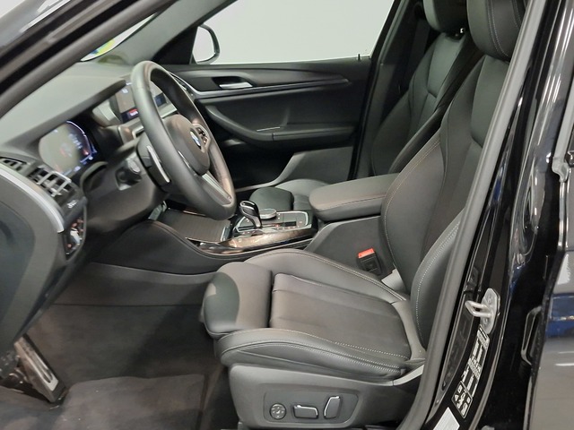 BMW X4 xDrive20d color Negro. Año 2024. 140KW(190CV). Diésel. En concesionario Automoviles Bertolin, S.L. de Valencia