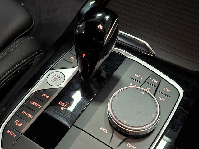 BMW X4 xDrive20d color Negro. Año 2024. 140KW(190CV). Diésel. En concesionario Automoviles Bertolin, S.L. de Valencia