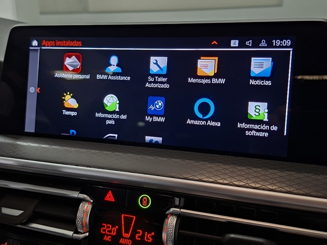 BMW X4 xDrive20d color Negro. Año 2024. 140KW(190CV). Diésel. En concesionario Automoviles Bertolin, S.L. de Valencia