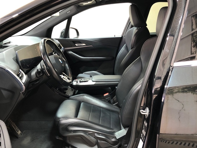 BMW Serie 2 218d Active Tourer color Negro. Año 2022. 110KW(150CV). Diésel. En concesionario Movilnorte El Carralero de Madrid