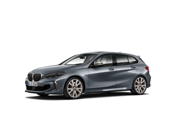 BMW Serie 1 M135i color Gris. Año 2022. 225KW(306CV). Gasolina. En concesionario Movilnorte El Plantio de Madrid