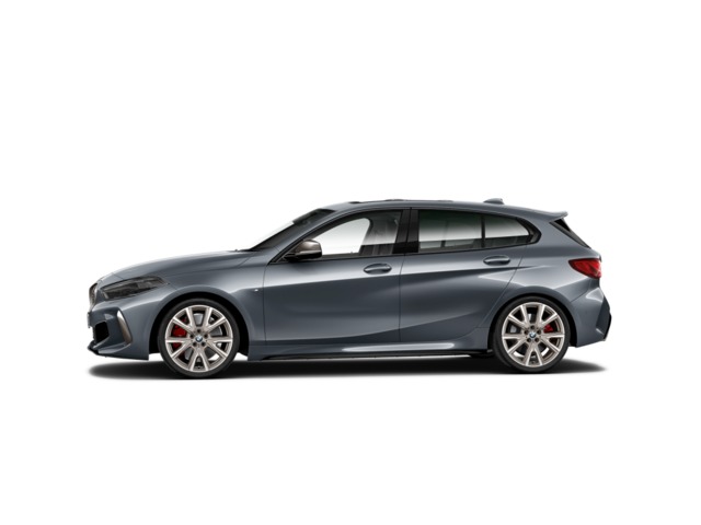 BMW Serie 1 M135i color Gris. Año 2022. 225KW(306CV). Gasolina. En concesionario Movilnorte El Plantio de Madrid