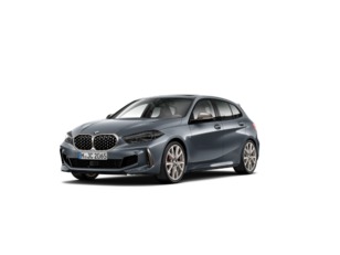Fotos de BMW Serie 1 M135i color Gris. Año 2022. 225KW(306CV). Gasolina. En concesionario Movilnorte El Plantio de Madrid