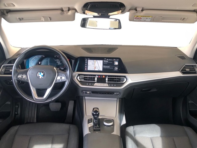 BMW Serie 3 318d color Negro. Año 2022. 110KW(150CV). Diésel. En concesionario Vehinter Getafe de Madrid