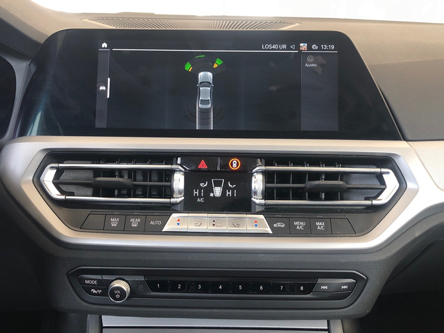 BMW Serie 3 318d color Negro. Año 2022. 110KW(150CV). Diésel. En concesionario Vehinter Getafe de Madrid