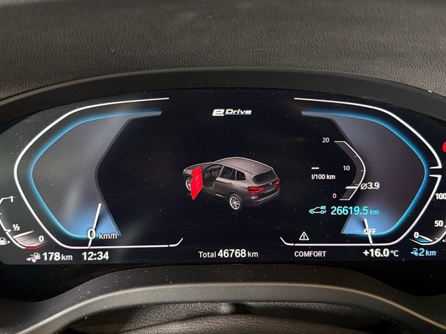 BMW X3 xDrive30e color Gris. Año 2021. 215KW(292CV). Híbrido Electro/Gasolina. En concesionario Triocar Gijón (Bmw y Mini) de Asturias