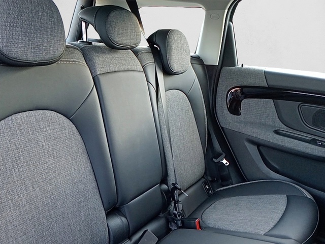 fotoG 8 del MINI MINI Countryman Cooper 100 kW (136 CV) 136cv Gasolina del 2023 en Vizcaya