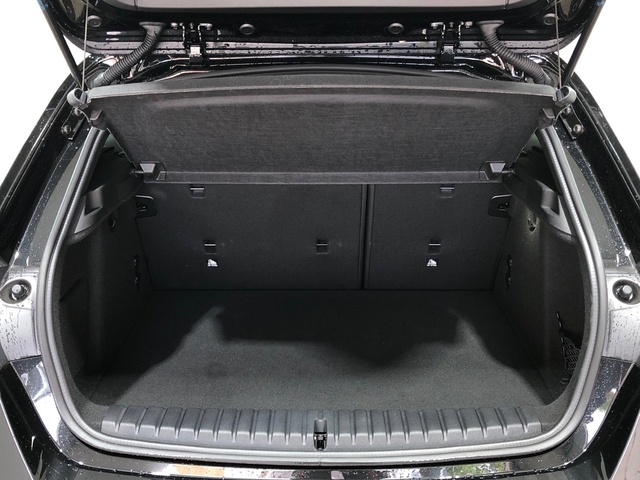 BMW Serie 1 120d color Negro. Año 2024. 120KW(163CV). Diésel. En concesionario COMISION DE VENTA de Madrid