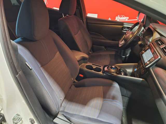 Nissan Leaf 40kWh Acenta 110 kW (150 CV)