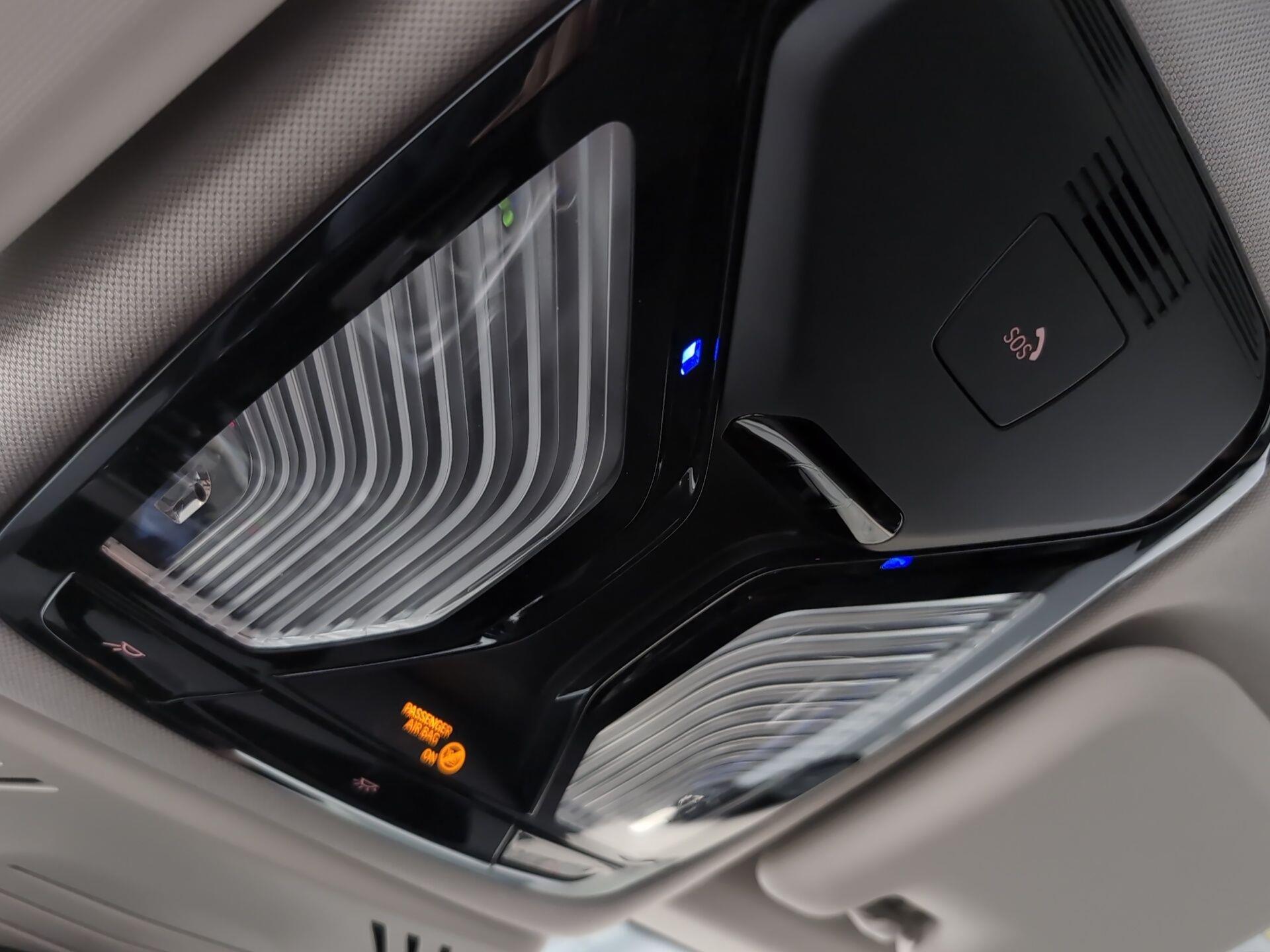 BMW X3 xDrive20d color Blanco. Año 2021. 140KW(190CV). Diésel. En concesionario Automotor Premium Velázquez - Málaga de Málaga