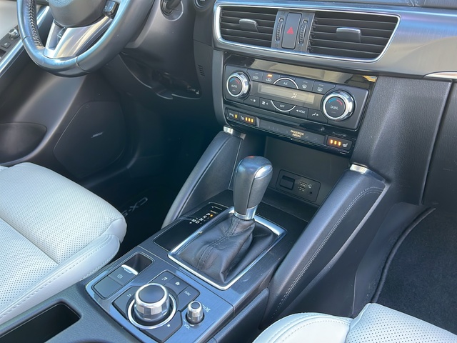 Mazda CX-5 2.2 DE Luxury + Premium + Travel + SunRoof 4WD Auto 129 kW (175 CV)