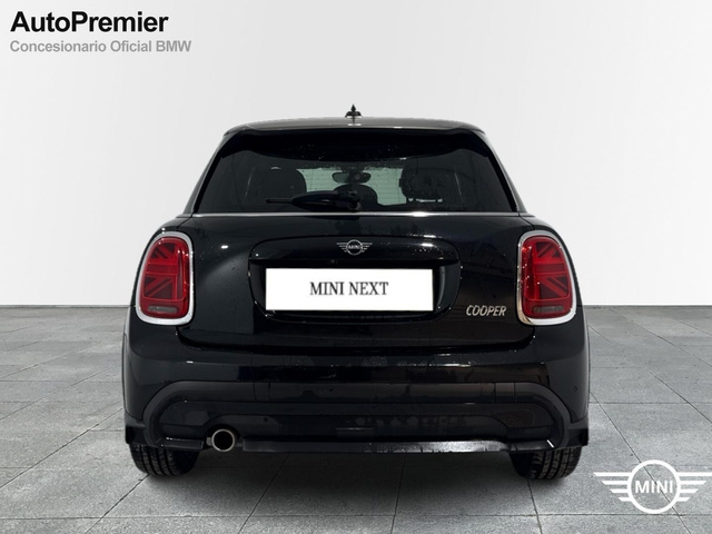 fotoG 4 del MINI MINI 5 Puertas Cooper 100 kW (136 CV) 136cv Gasolina del 2021 en Madrid