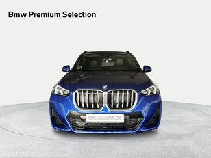 Fotos de BMW X1 sDrive18d color Azul. Año 2024. 110KW(150CV). Diésel. En concesionario San Pablo Motor | Su Eminencia de Sevilla