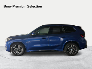 Fotos de BMW X1 sDrive18d color Azul. Año 2024. 110KW(150CV). Diésel. En concesionario San Pablo Motor | Su Eminencia de Sevilla