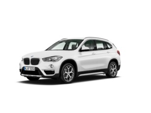 Fotos de BMW X1 sDrive18d color Blanco. Año 2018. 110KW(150CV). Diésel. En concesionario Ceres Motor S.L. de Cáceres