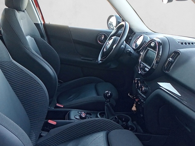 fotoG 7 del MINI MINI Countryman Cooper 100 kW (136 CV) 136cv Gasolina del 2019 en Vizcaya