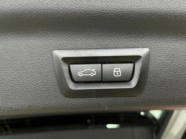 BMW X1 sDrive18d color Gris Plata. Año 2024. 110KW(150CV). Diésel. En concesionario Unicars Ponent de Lleida