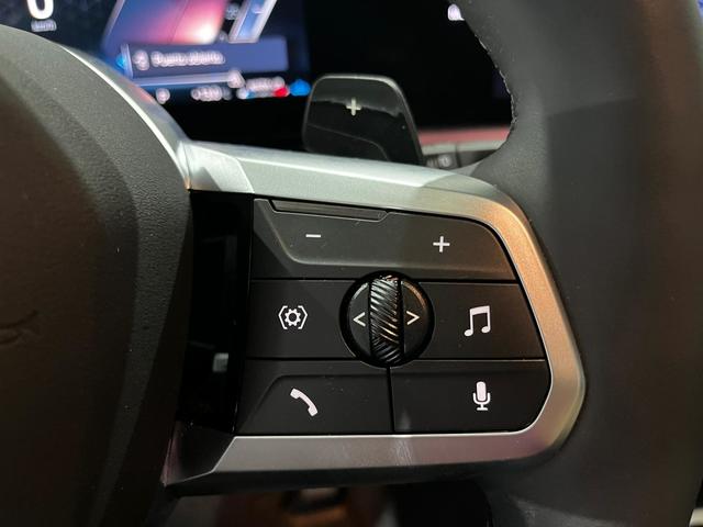 BMW X1 sDrive18d color Gris Plata. Año 2024. 110KW(150CV). Diésel. En concesionario Unicars Ponent de Lleida