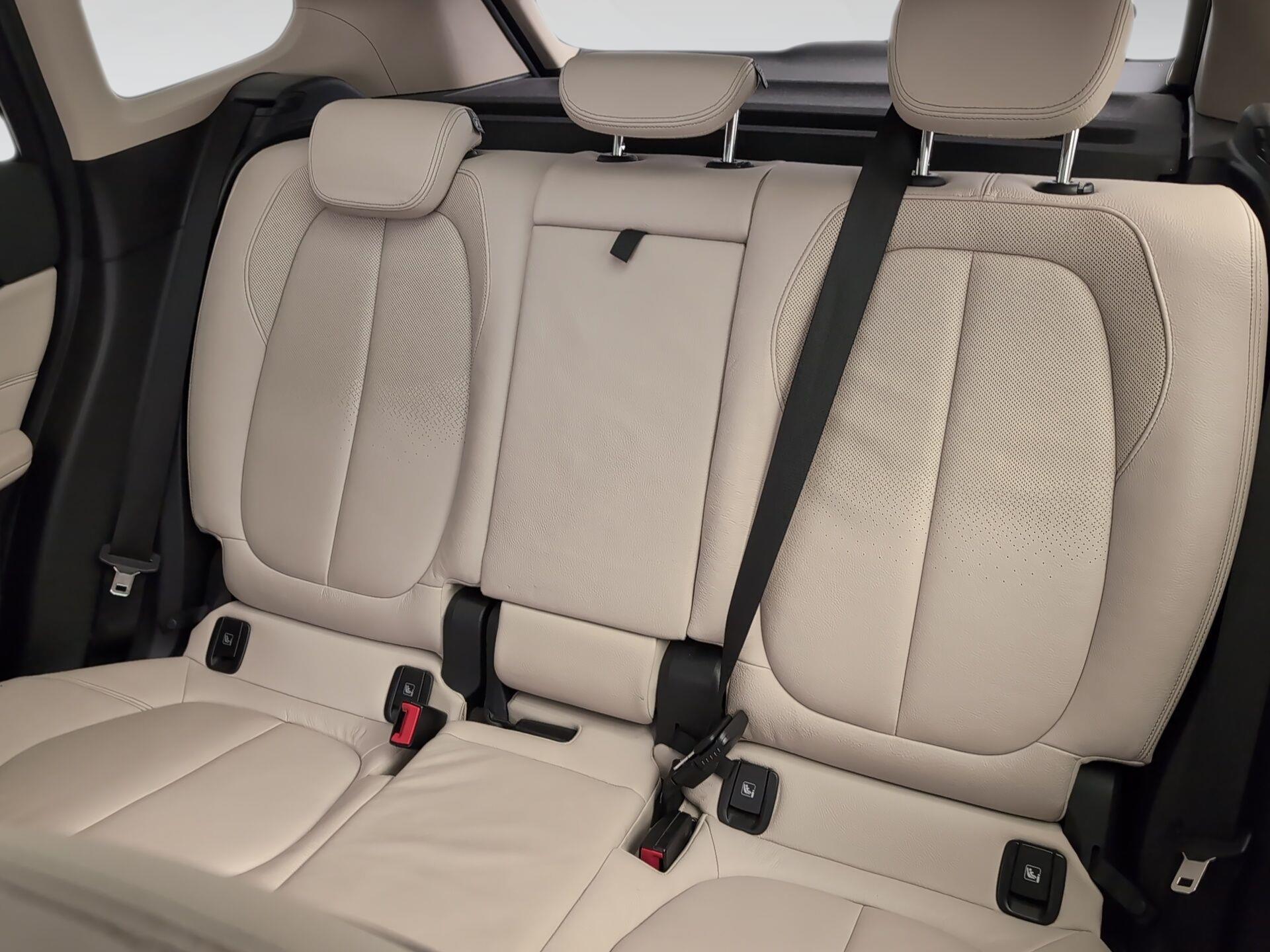 BMW X1 sDrive20d color Azul. Año 2019. 140KW(190CV). Diésel. En concesionario Automotor Premium Marbella - Málaga de Málaga