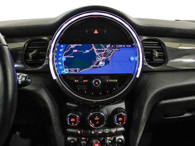 fotoG 13 del MINI MINI 5 Puertas Cooper 100 kW (136 CV) 136cv Gasolina del 2022 en Barcelona