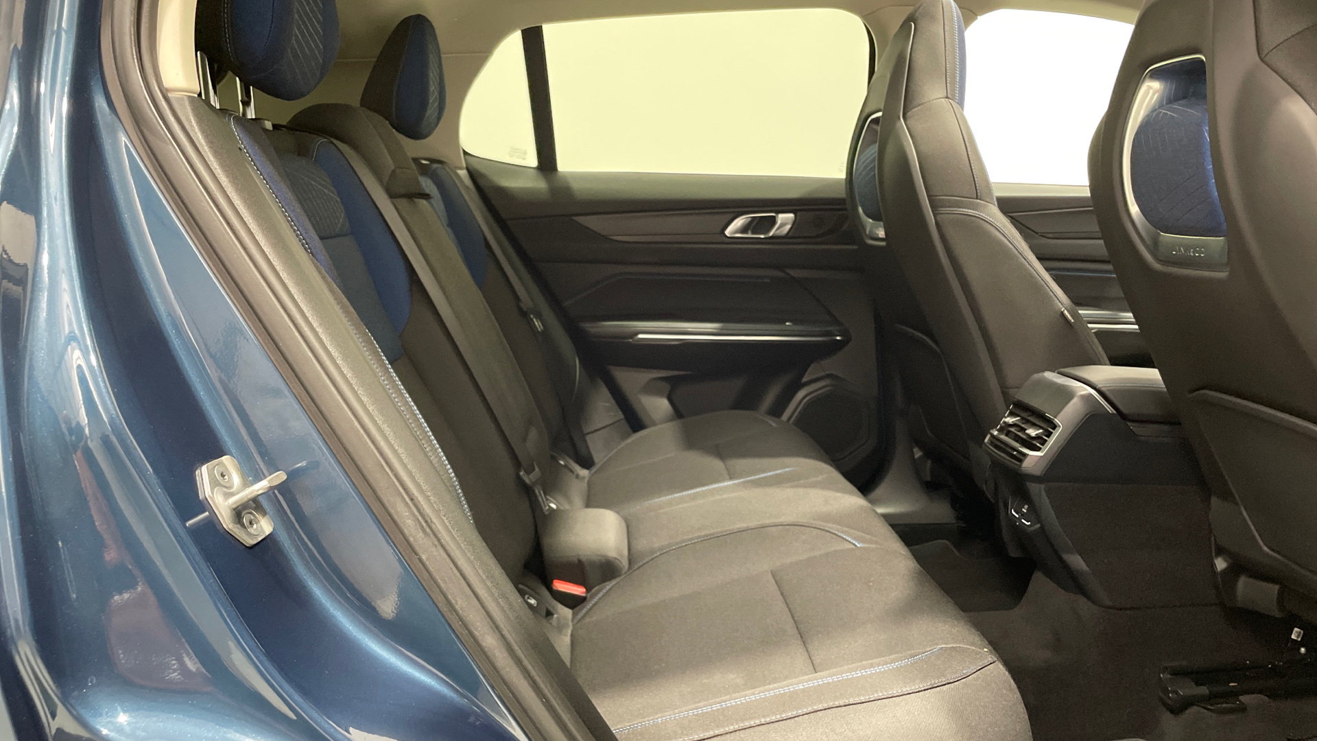 Lynk & Co 01 1.5 PHEV en Barcelona