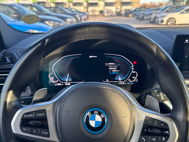 BMW X3 xDrive30e color Blanco. Año 2023. 215KW(292CV). Híbrido Electro/Gasolina. En concesionario BYmyCAR Madrid - Algete de Madrid