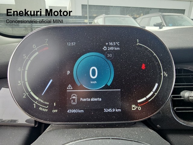 fotoG 16 del MINI MINI Cooper 5 Puertas 100 kW (136 CV) 136cv Gasolina del 2023 en Vizcaya