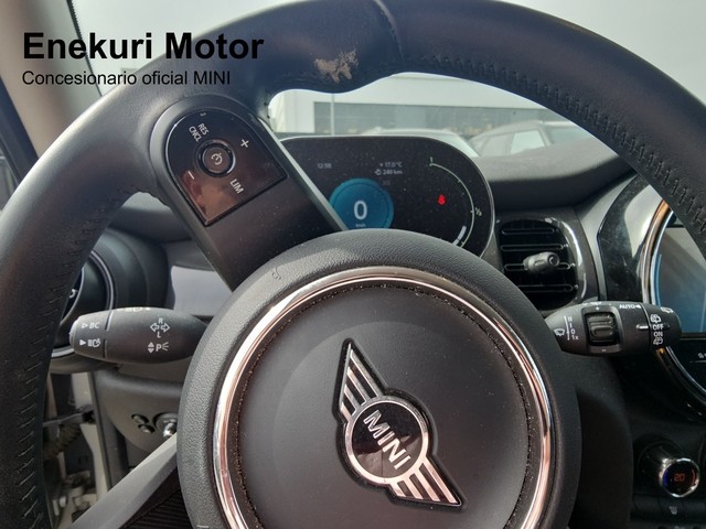 fotoG 19 del MINI MINI Cooper 5 Puertas 100 kW (136 CV) 136cv Gasolina del 2023 en Vizcaya