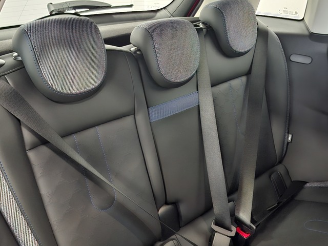 fotoG 16 del MINI MINI Cooper 5 Puertas C 115 kW (156 CV) 156cv Gasolina del 2025 en Valencia