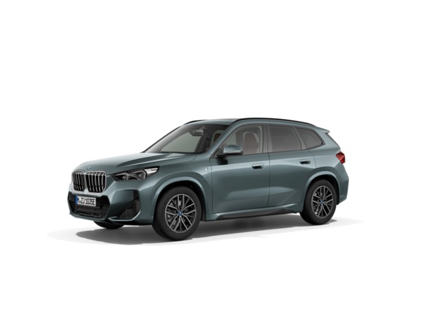 BMW X1 xDrive25e color Verde. Año 2025. 180KW(245CV). Híbrido Electro/Gasolina. En concesionario Movilnorte El Plantio de Madrid