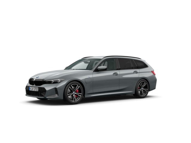 BMW Serie 3 330e Touring color Gris. Año 2025. 215KW(292CV). Híbrido Electro/Gasolina. En concesionario Movilnorte El Plantio de Madrid
