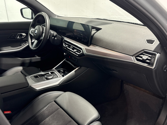 BMW Serie 3 318d color Gris. Año 2024. 110KW(150CV). Diésel. En concesionario Auto Premier, S.A. - MADRID de Madrid