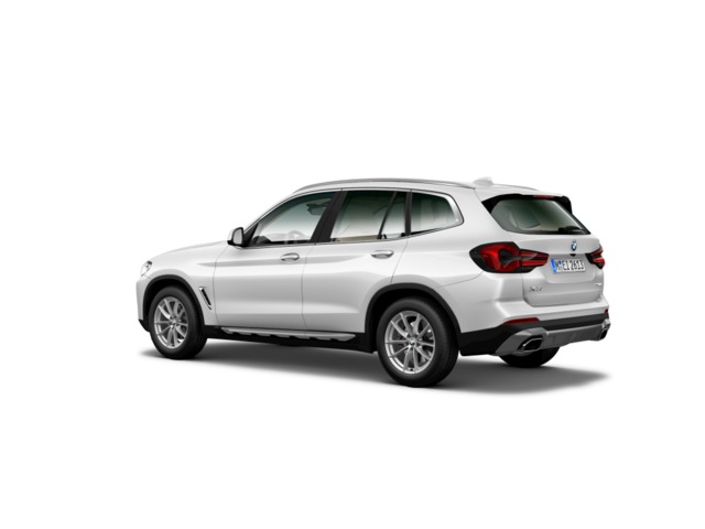 BMW X3 xDrive20d color Blanco. Año 2021. 140KW(190CV). Diésel. En concesionario ALBAMOCION CIUDAD REAL  de Ciudad Real